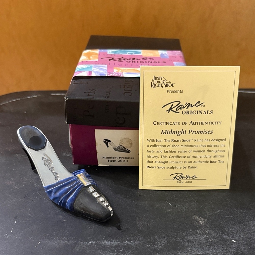 Just The Right Shoe Midnight Promises Heels - Black and Blue